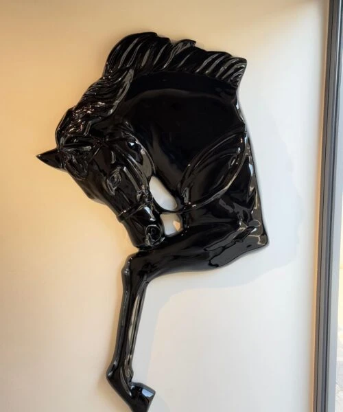 فادج فرعون – إصدار الأحجار الكريمة